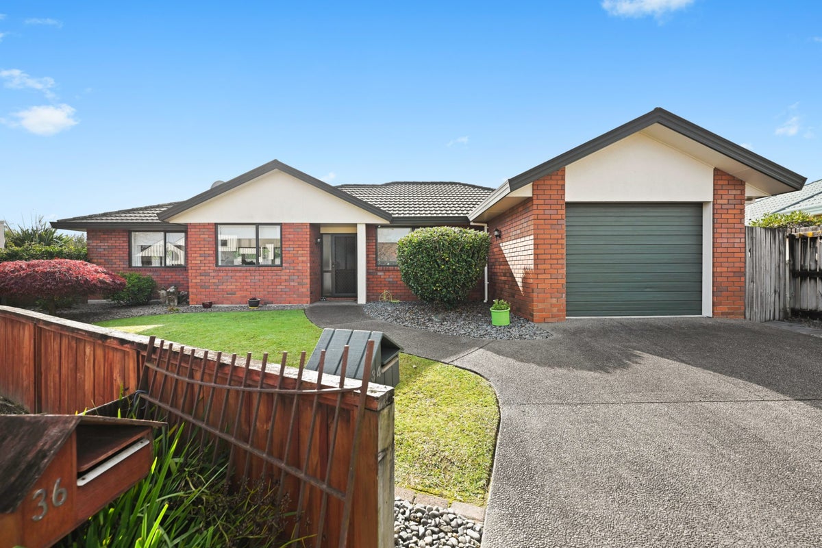 34 Ruby Court, Chartwell, Hamilton - Carousel 1