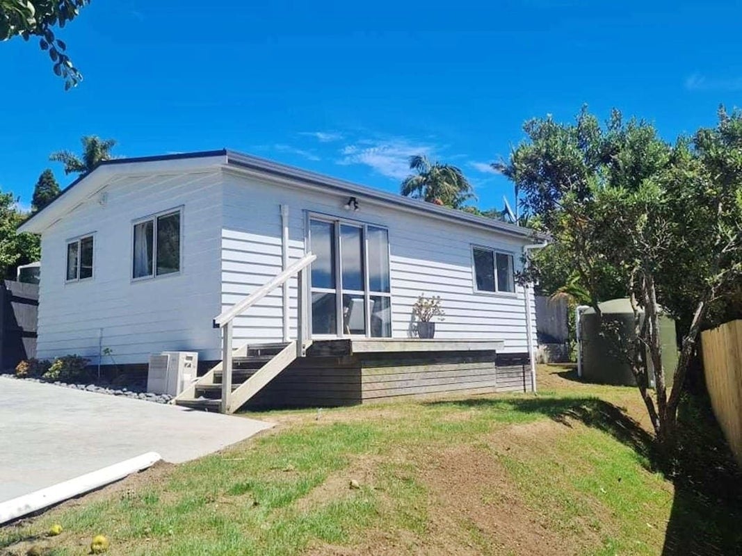 30A Gledstane Road, Stanmore Bay, Whangaparaoa - Carousel 1