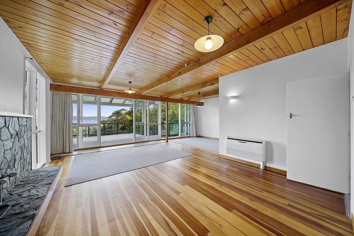 34 Nikau Street, Eastbourne, Lower Hutt - Carousel 2