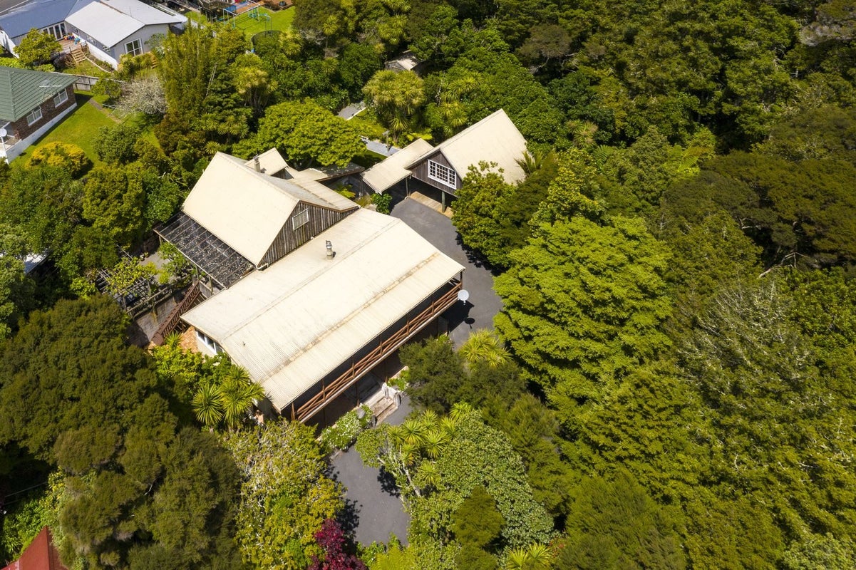 124 Roseberry Avenue, Birkenhead, Auckland - Carousel 1
