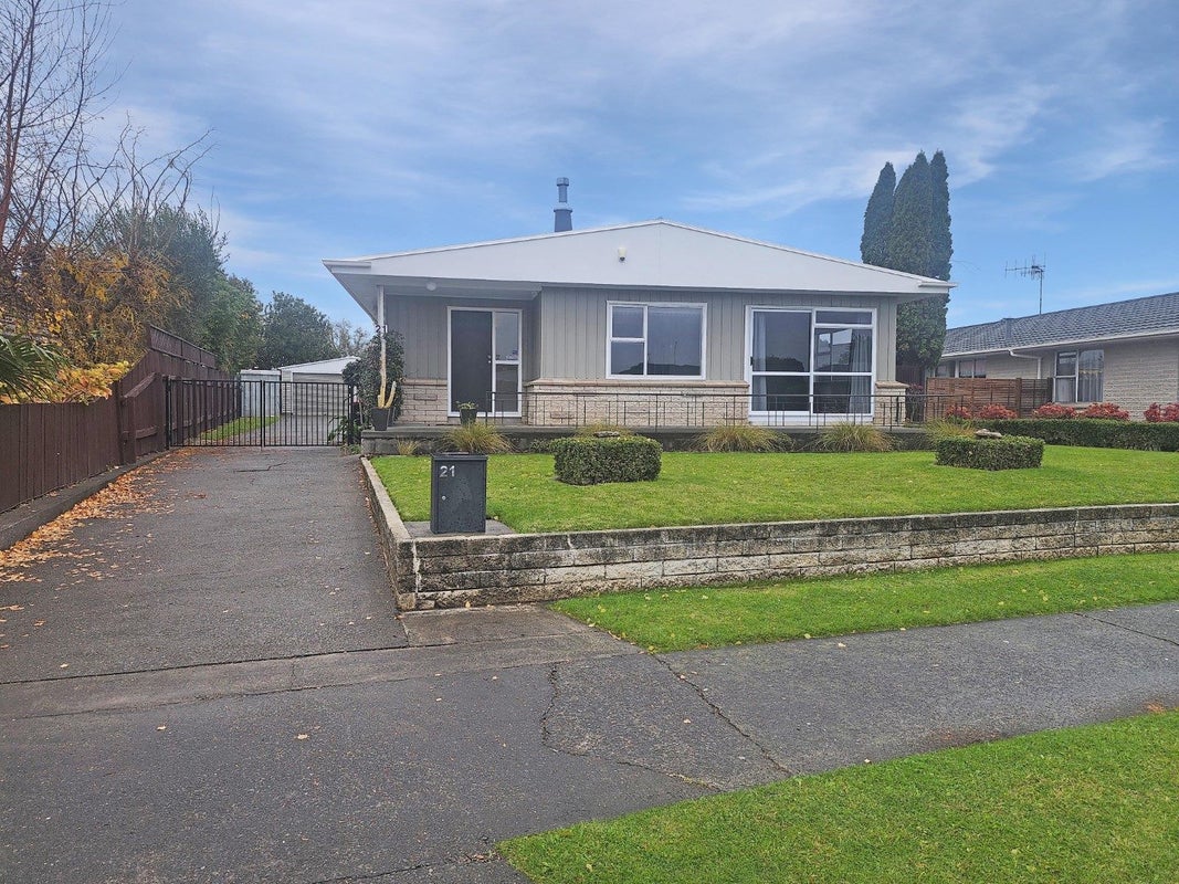 21 Canterbury Street, Tamatea, Napier - Carousel 1