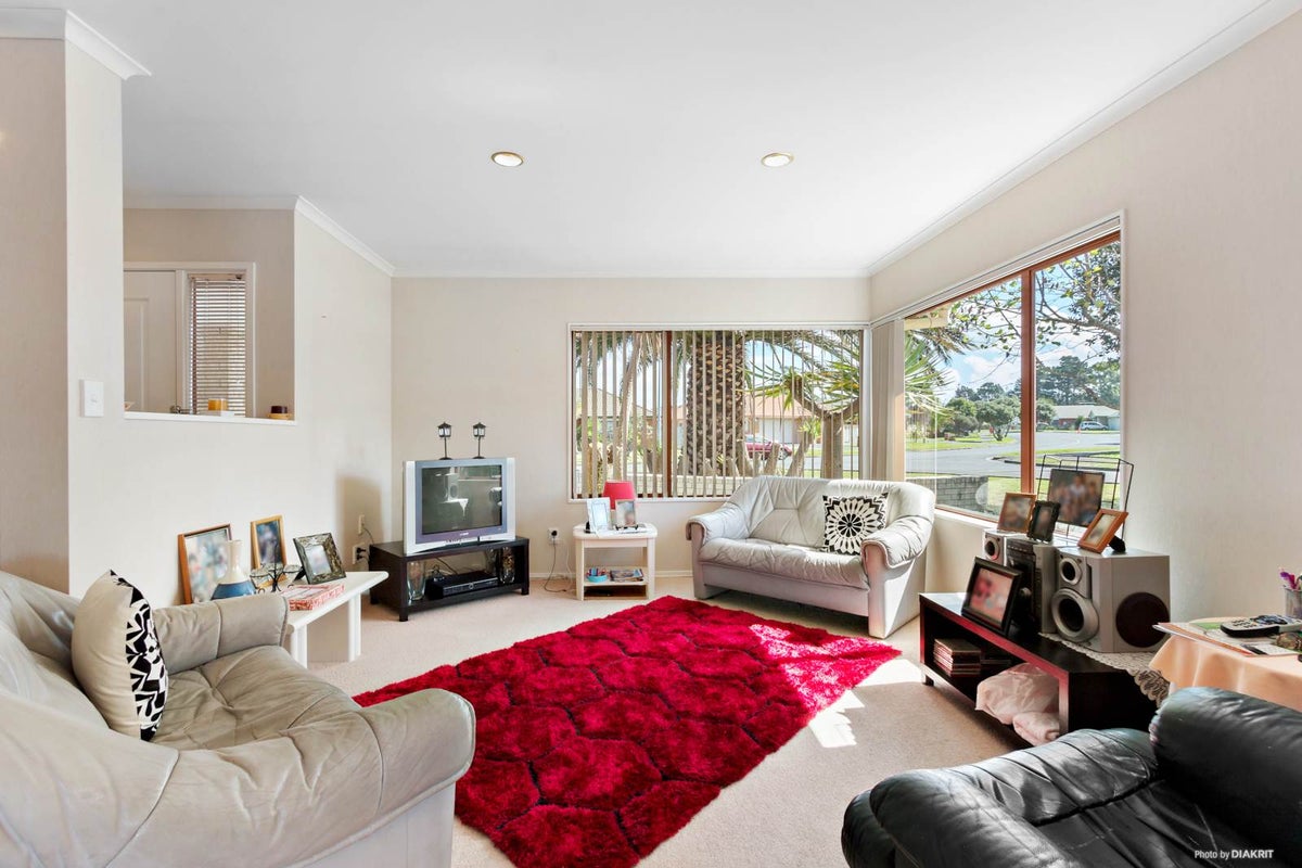 1 Corfield Way, Burswood, Auckland - Carousel 2