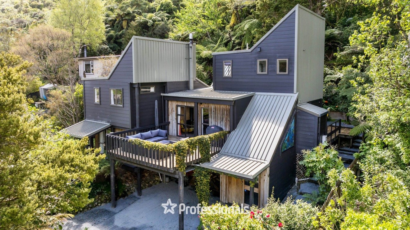 54A Akatarawa Road, Brown Owl, Upper Hutt - Carousel 1