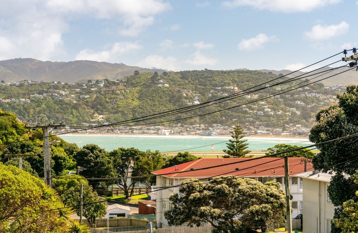 31 Tukanae Street, Strathmore Park, Wellington, Wellington - Carousel 2