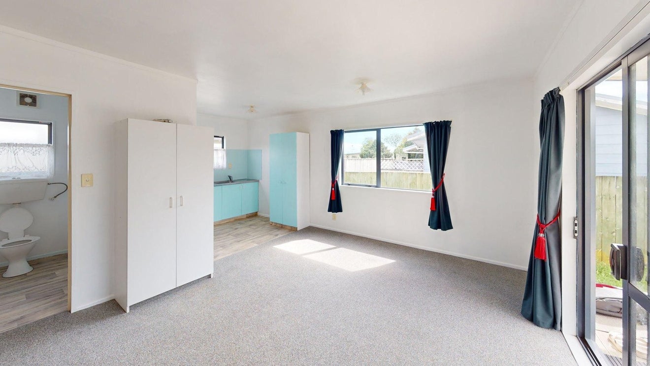 4 Anikia Court, Paraparaumu - Carousel 2