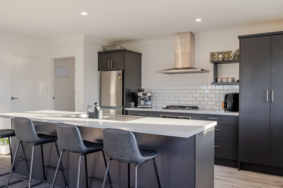 7 Humber Street, Roslyn, Palmerston North - Carousel 1