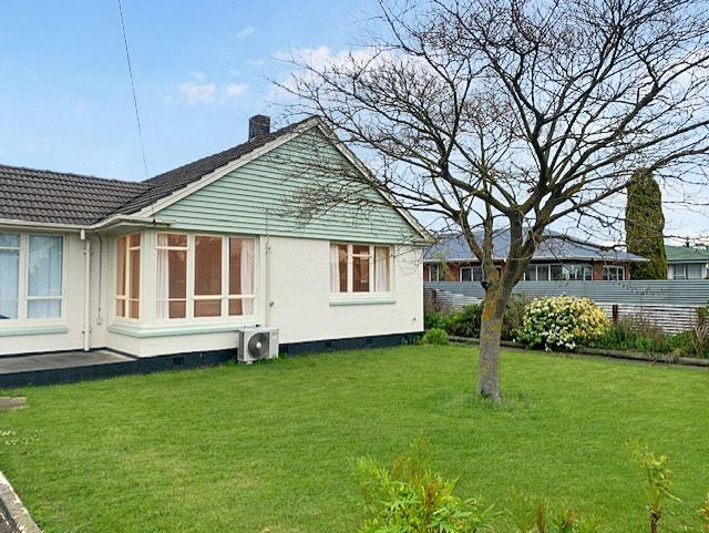 54 Brucefield Avenue, Netherby, Ashburton - Carousel 1