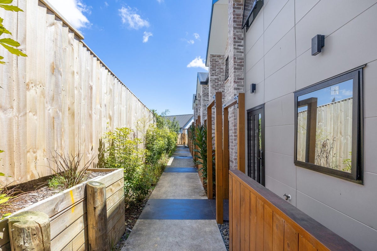 3/5 Sunnymead Road, Glen Innes, Auckland - Carousel 25