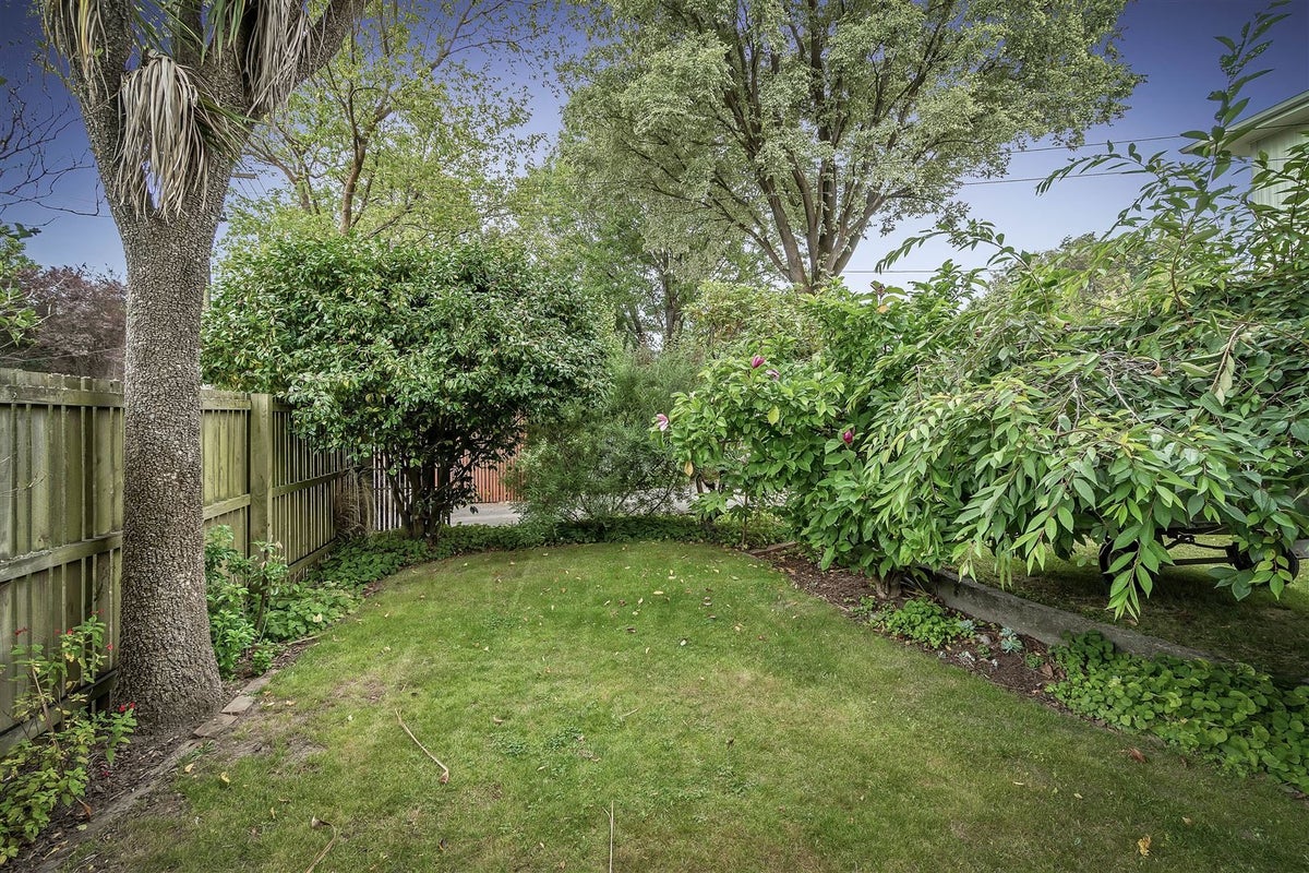 14 Pinehurst Crescent, Russley, Christchurch - Carousel 2