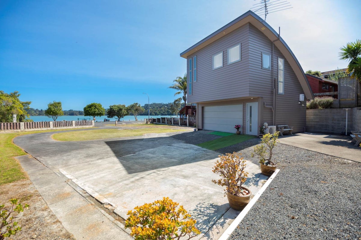 71 The Terrace, Herald Island, Auckland - Carousel 1