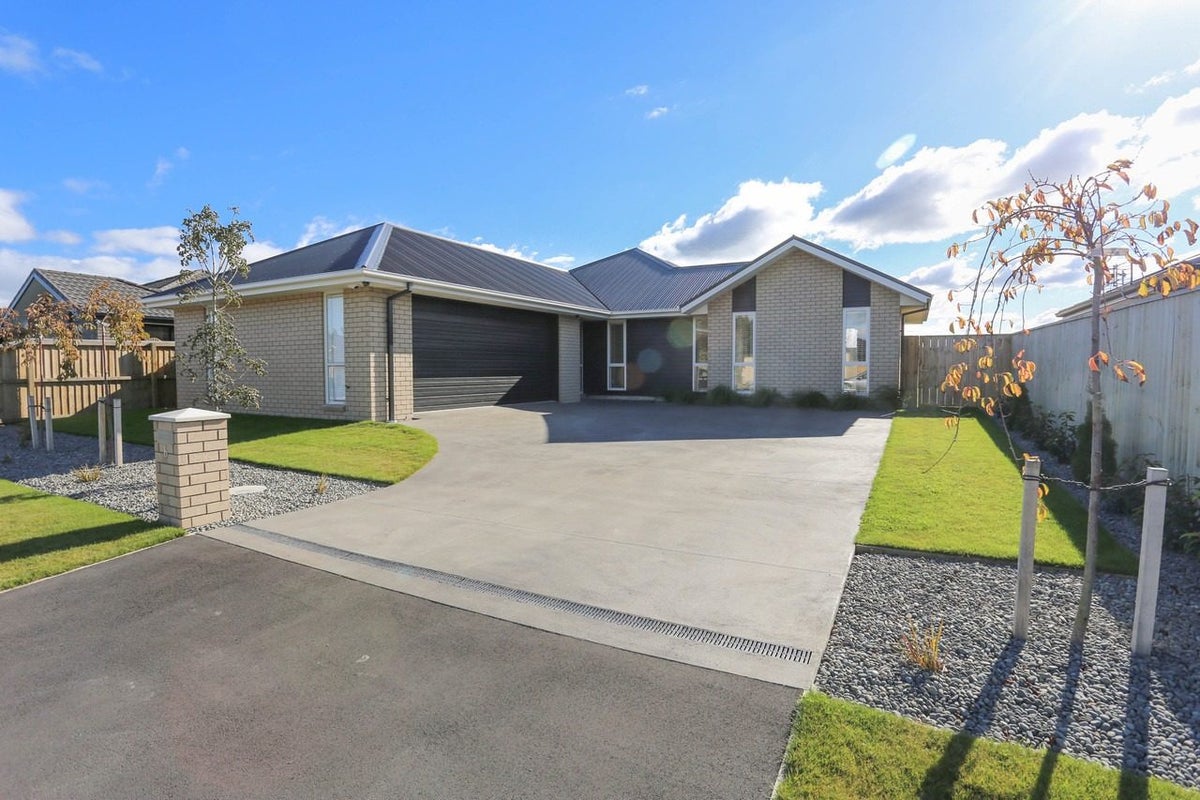 6 Petunia Drive, Wigram, Christchurch - Carousel 1