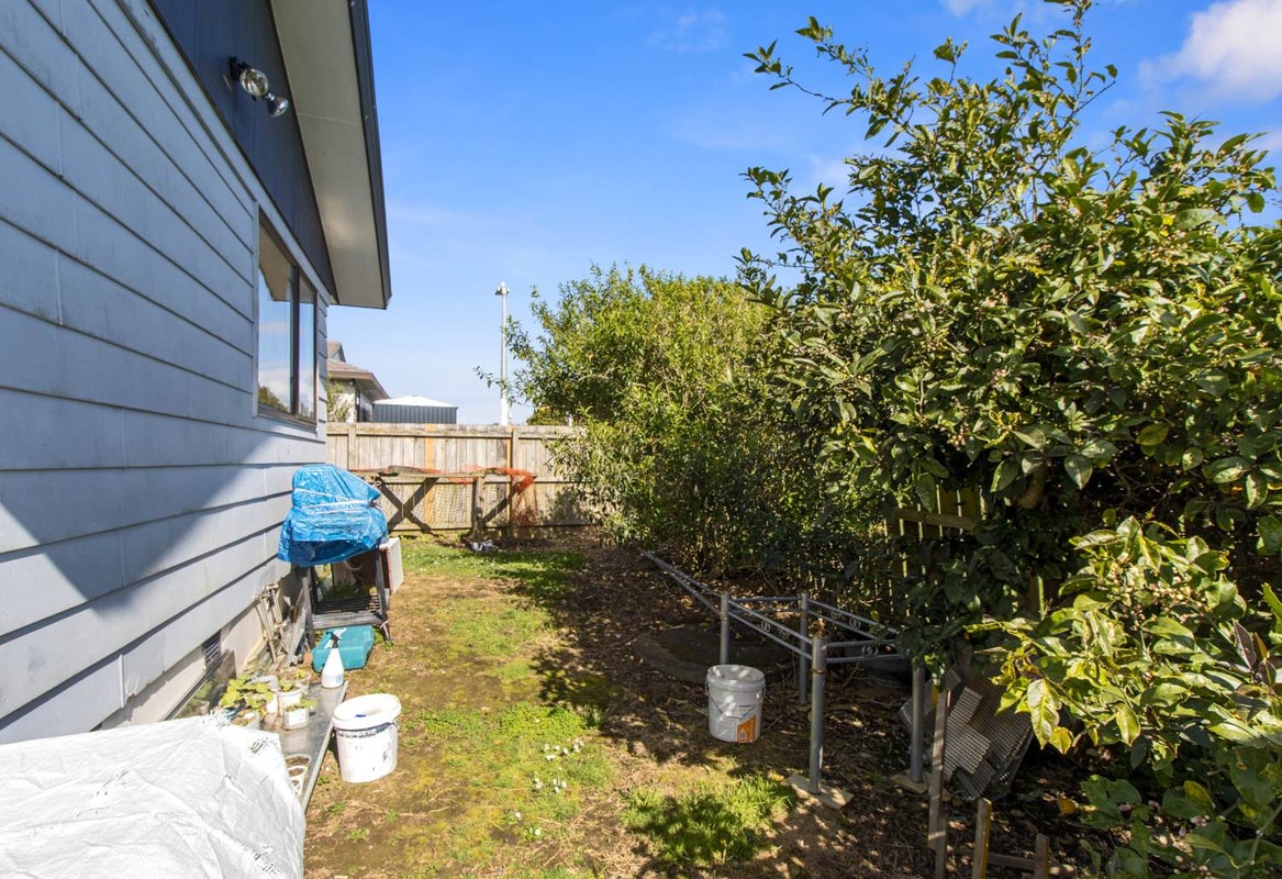 1/18 Norrie Smith Avenue, Flat Bush, Auckland - Carousel 2