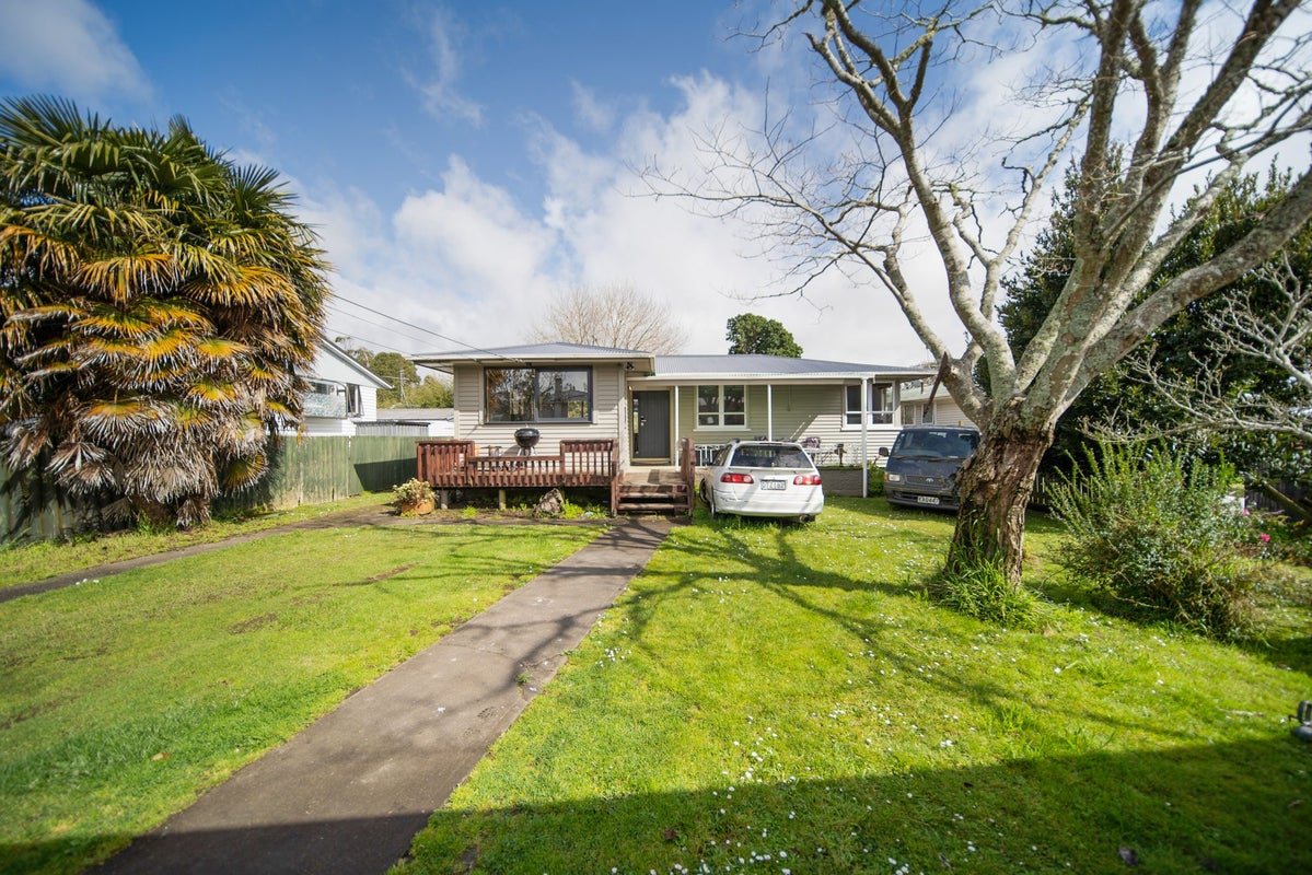 29 Olive Crescent, Papatoetoe, Auckland - Carousel 1