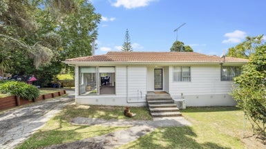 42 Anich Road, Massey, Auckland - Carousel 1