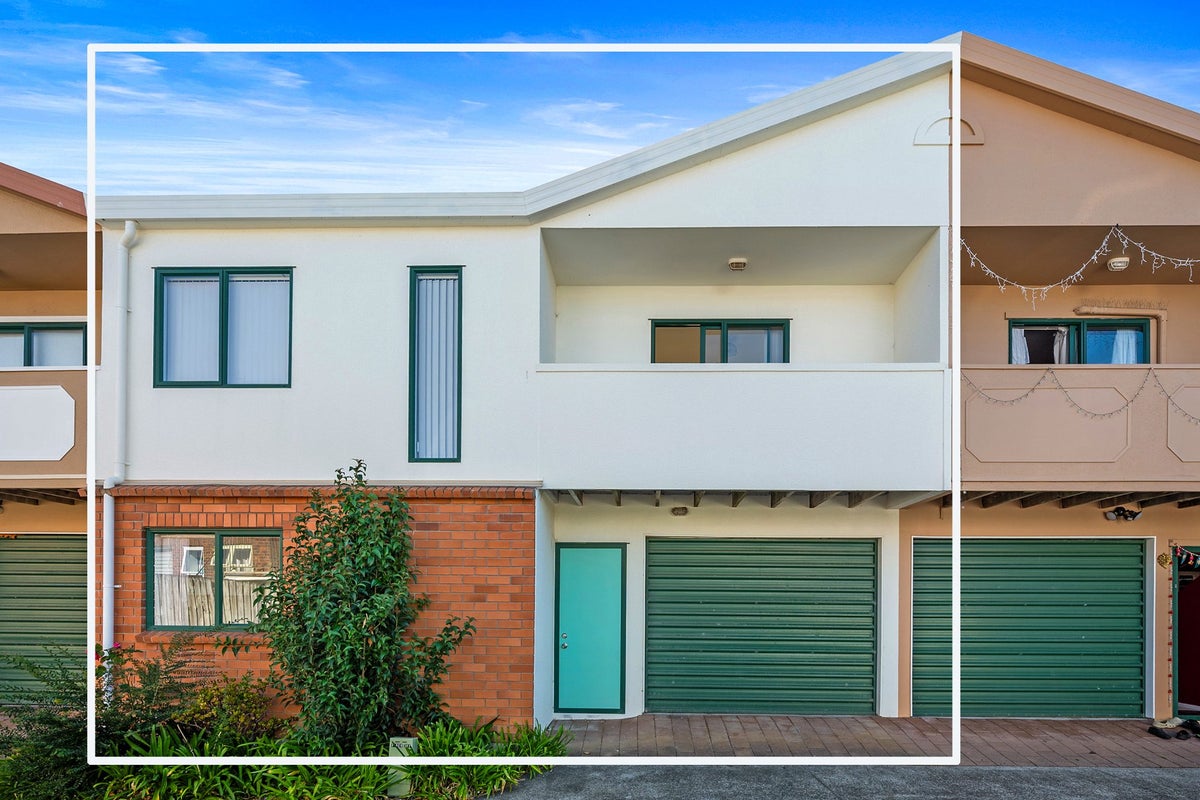 59C Astley Avenue, New Lynn, Auckland - Carousel 1