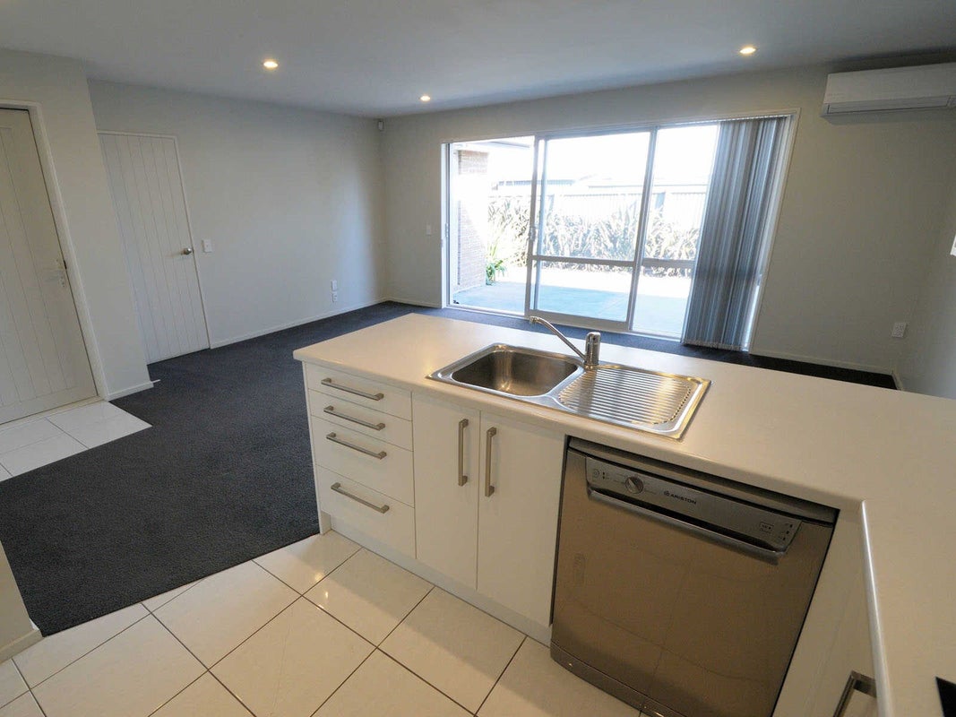 6/43 Waltham Road, Sydenham, Christchurch - Carousel 2