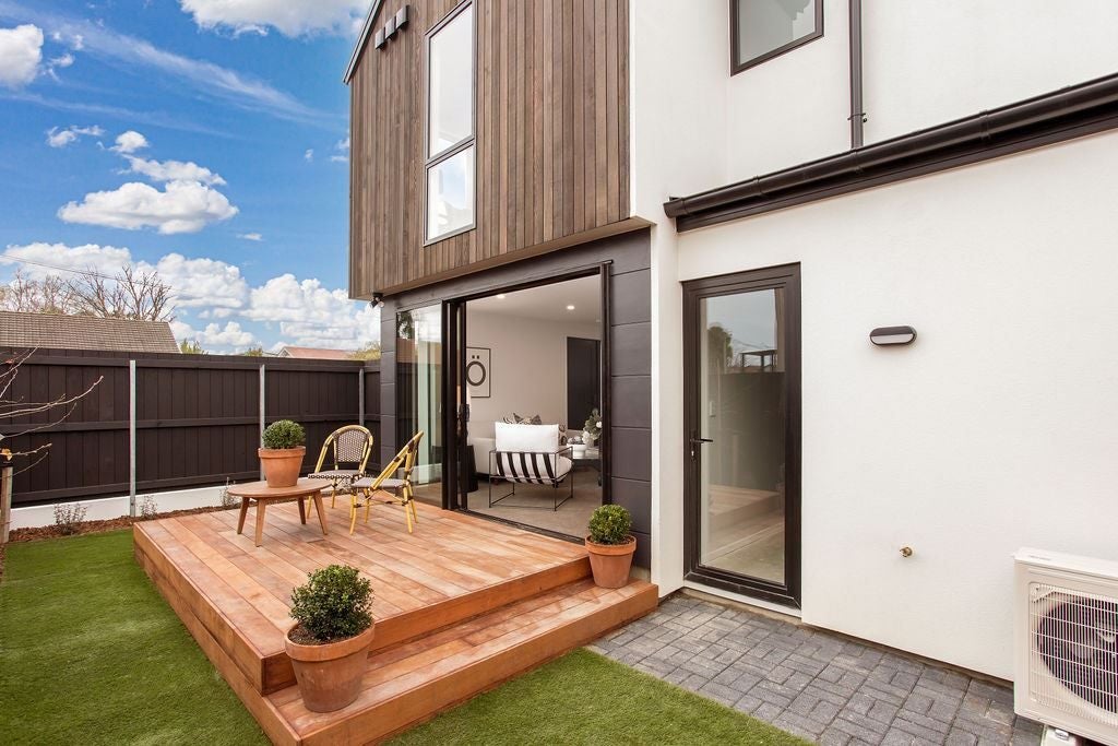 1/561 Manchester Street, St Albans, Christchurch - Carousel 1