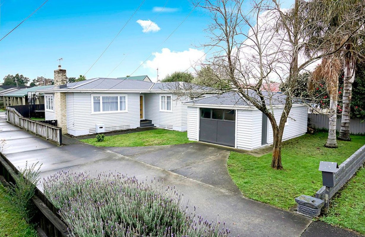 7 Vernall Street, Nawton, Hamilton - Carousel 1