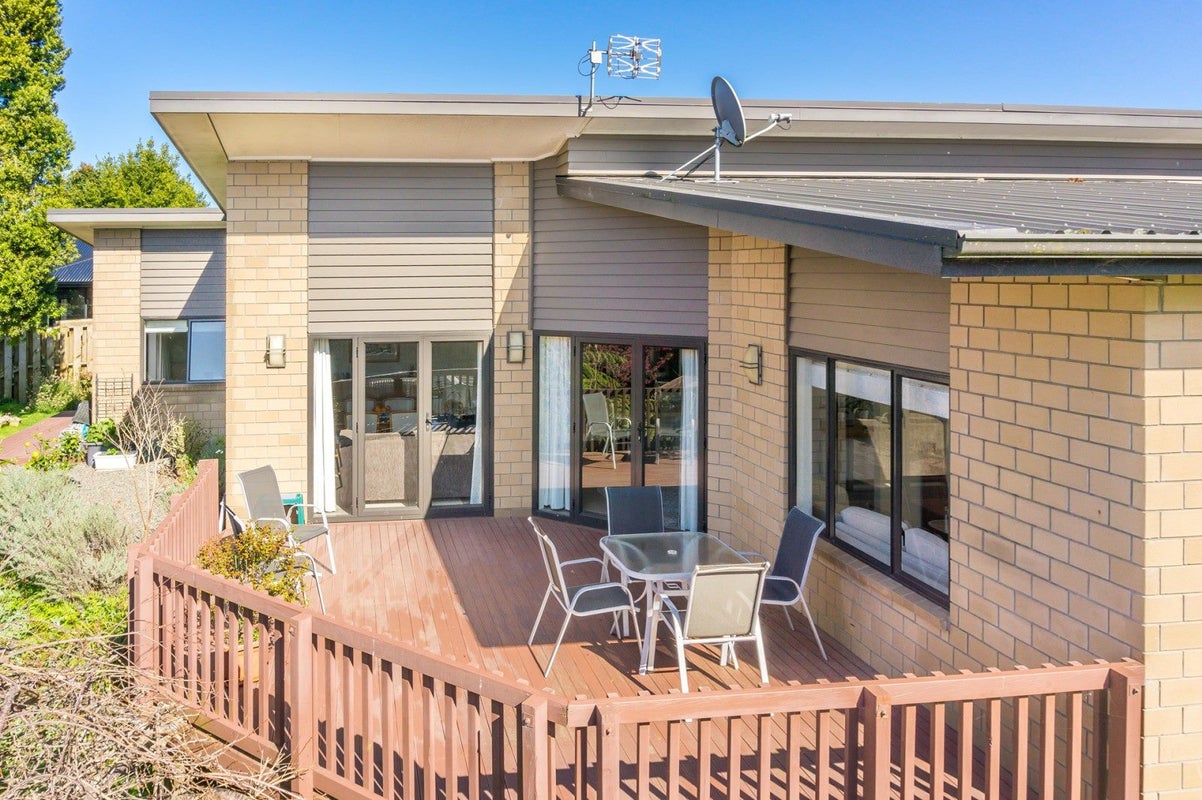 18A McCracken Avenue, Hillcrest, Hamilton - Carousel 2
