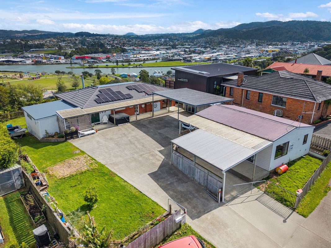25 Memorial Drive, Parahaki, Whangarei, Northland - Carousel 2