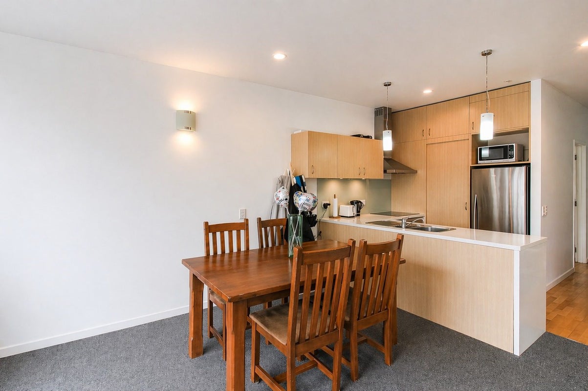 604/115 Vivian Street, Te Aro, Wellington - Carousel 2