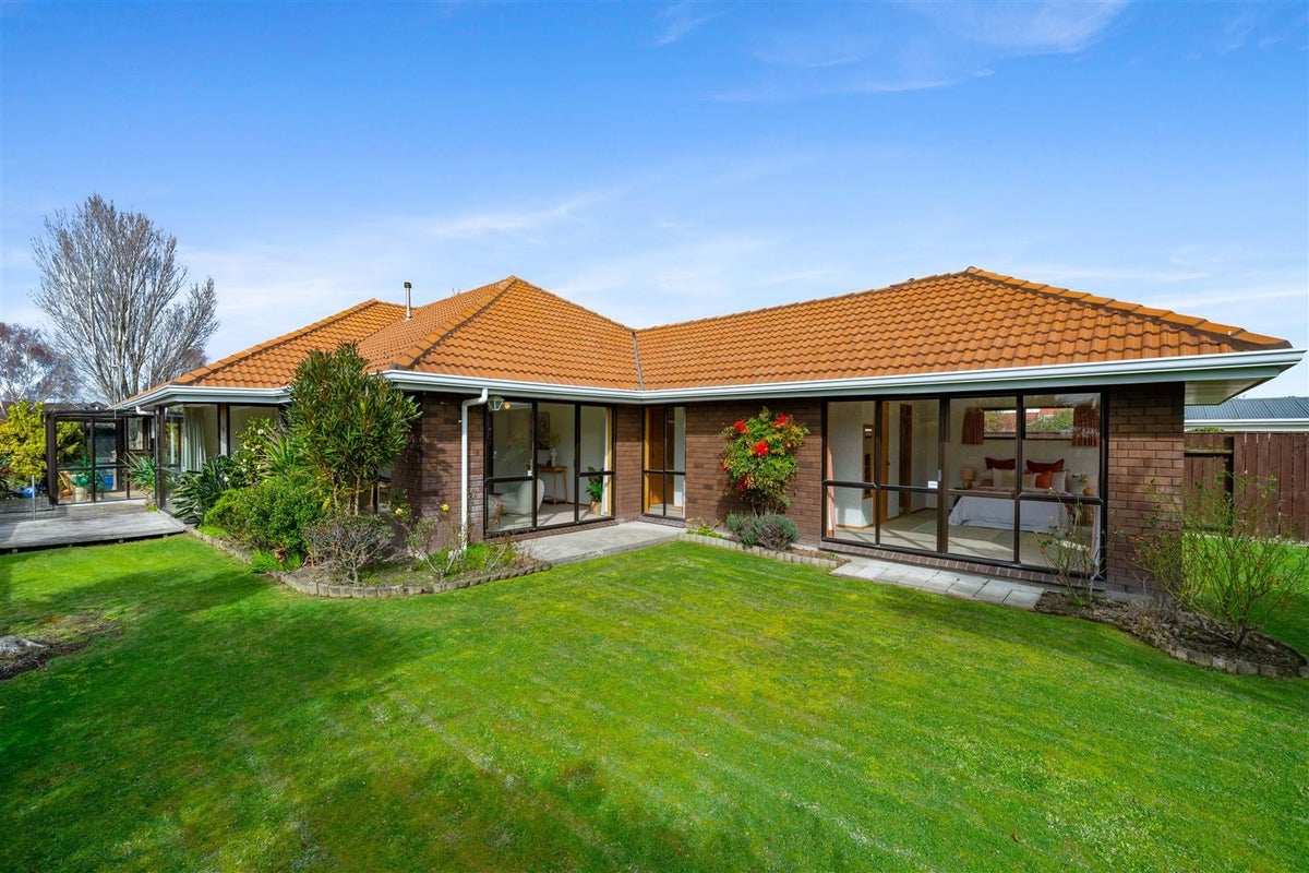 23 Airport Drive, Milson, Palmerston North - Carousel 1