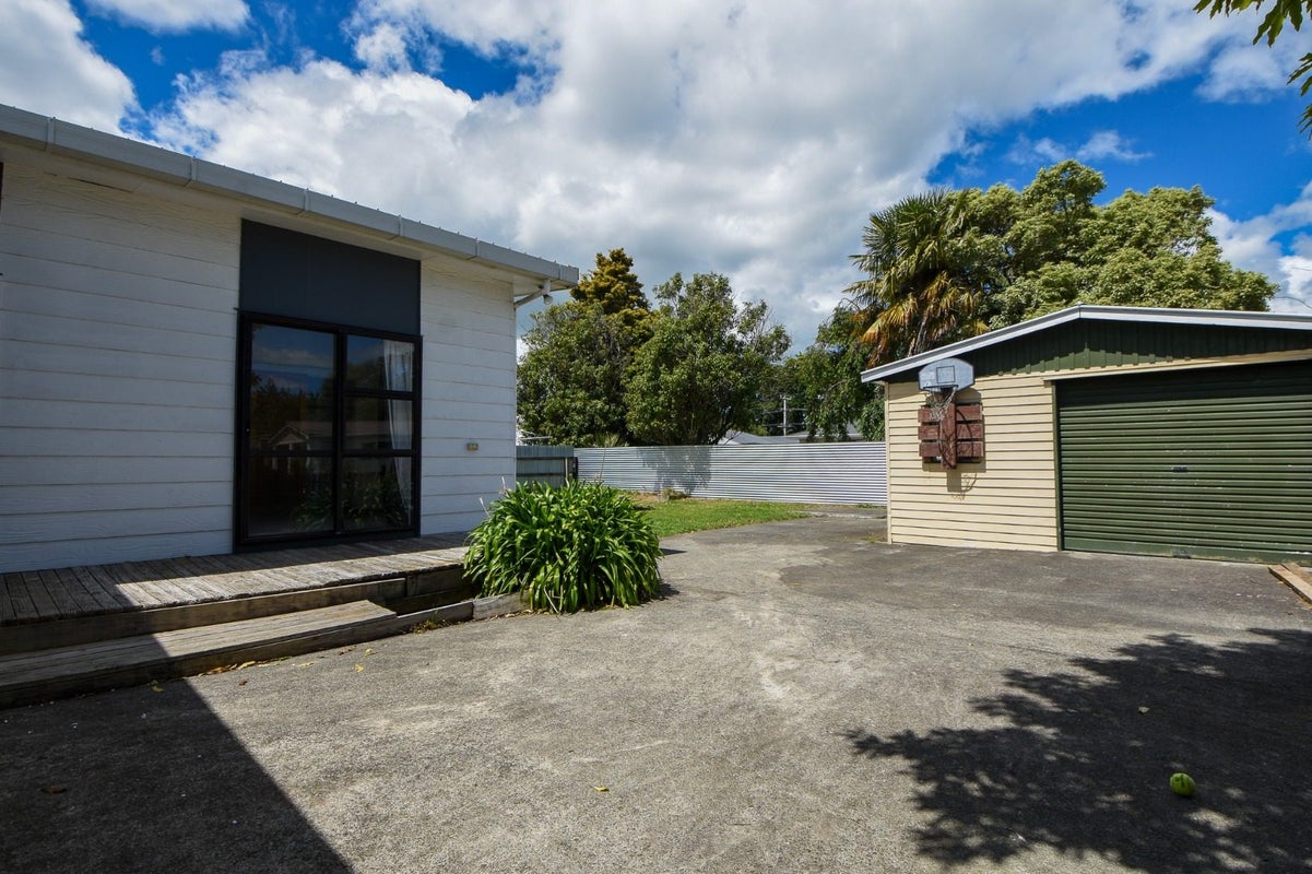 10 Leeds Place, Solway, Masterton - Carousel 14
