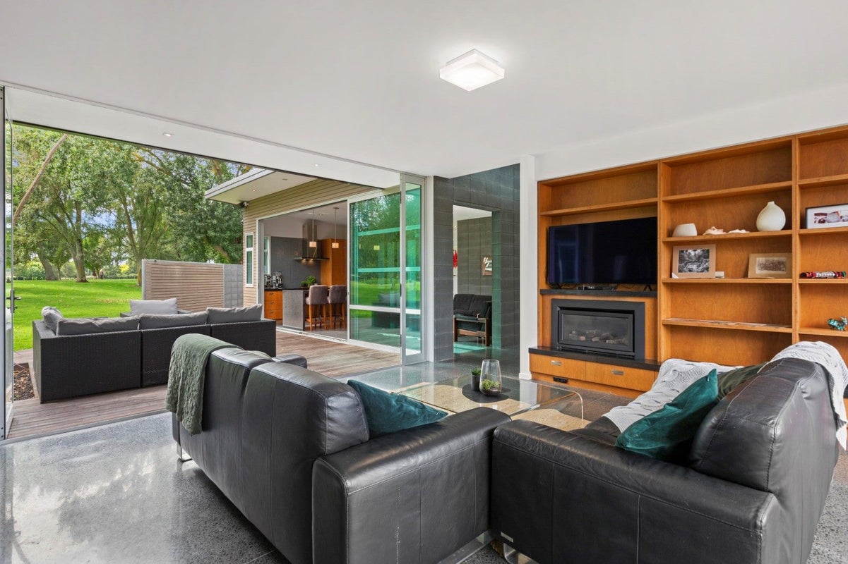 52A Morris Road, Hillcrest, Hamilton - Carousel 2