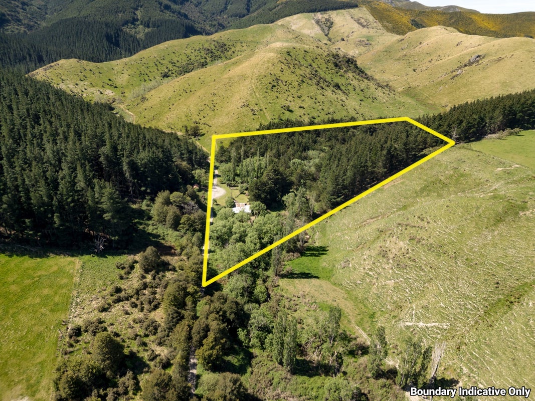 240 Sladdens Bush Road, Coopers Creek, Oxford - Carousel 1