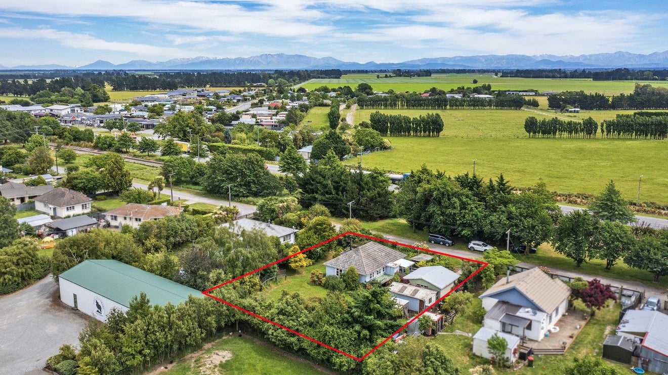 14 Railway Road, Leeston - Carousel 1