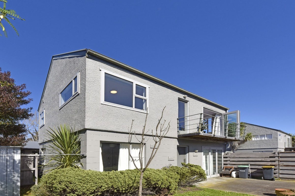 4/262 Stanmore Road, Richmond, Christchurch - Carousel 1
