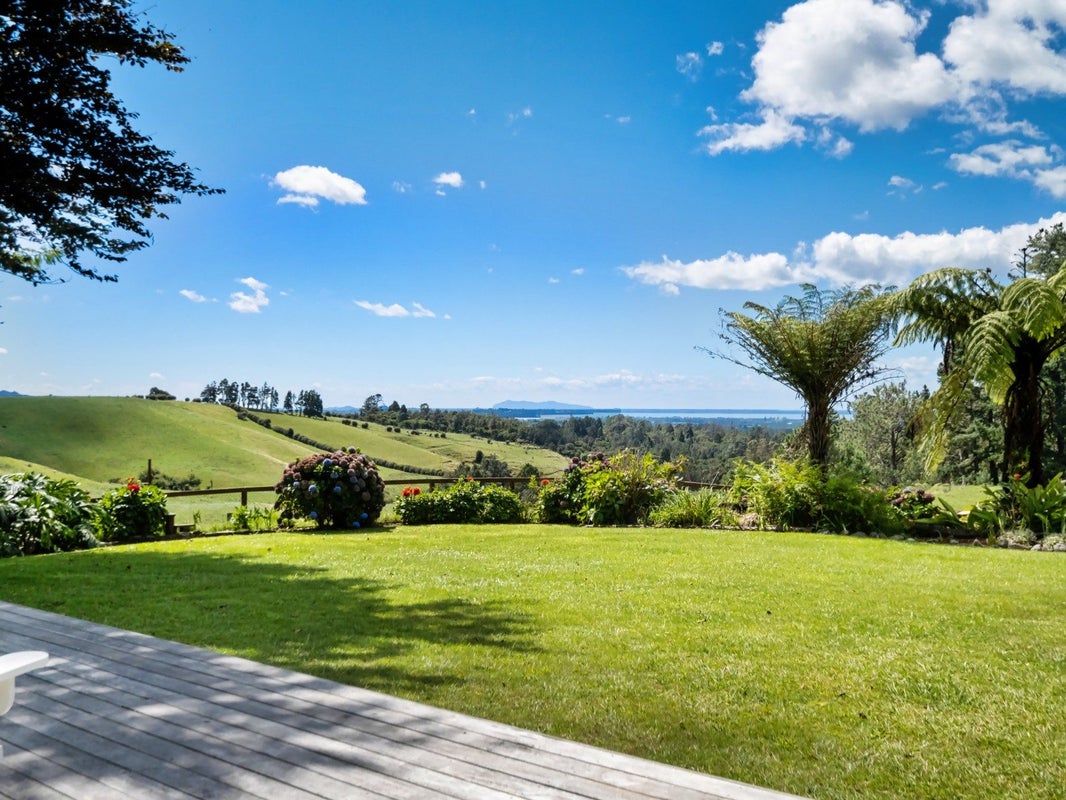 424A Hot Springs Road, Tahawai, Katikati - Carousel 48