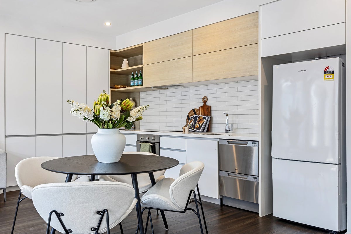 5/277 Kilmore Street, Christchurch Central, Christchurch - Carousel 2