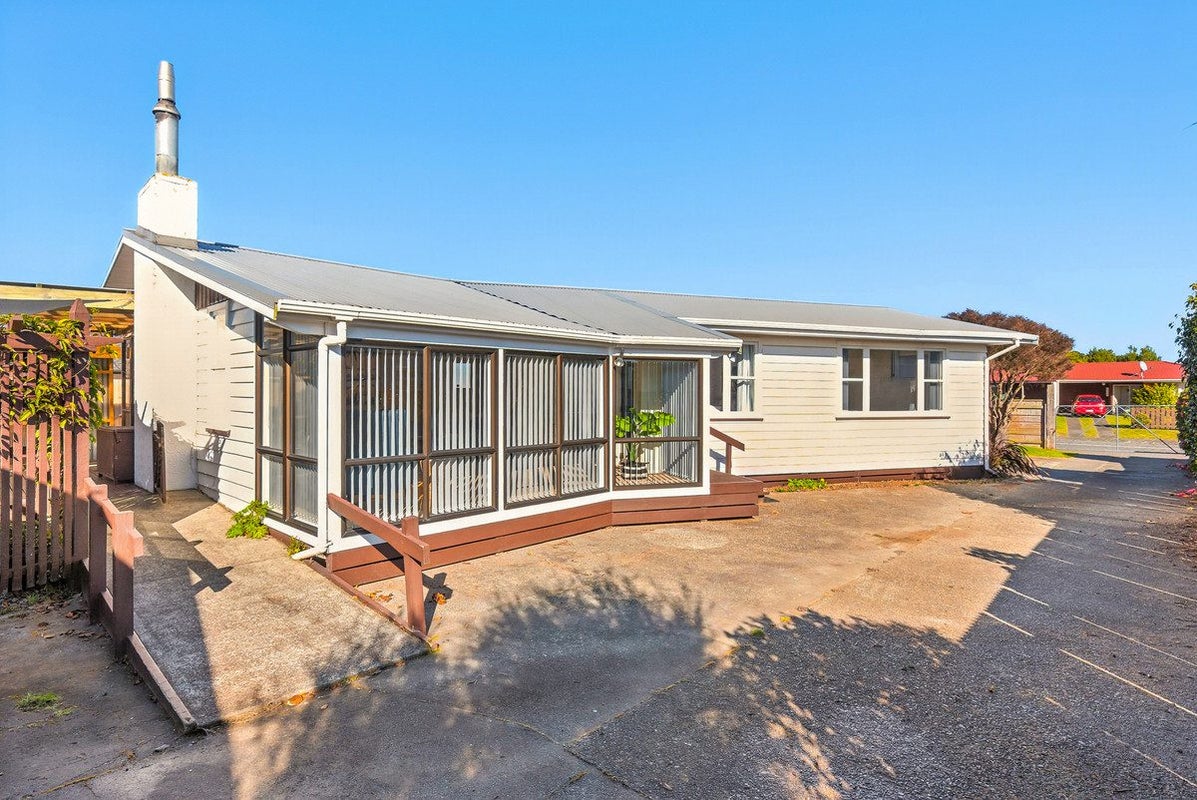 49 Toru Road, Paraparaumu Beach, Paraparaumu - Carousel 1
