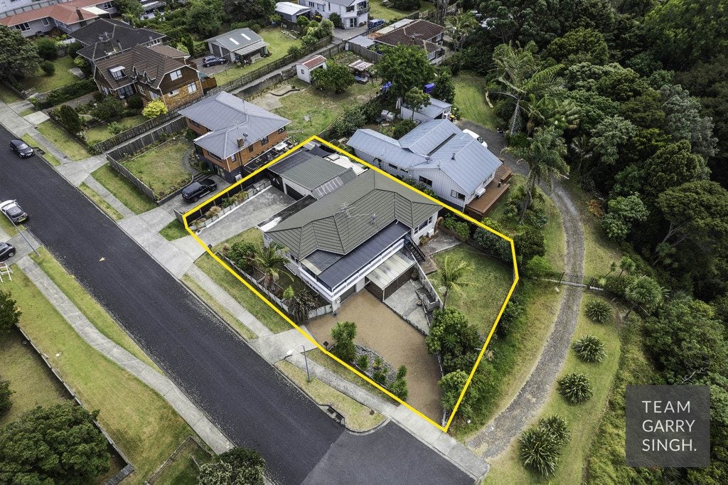 42 Estuary Road, Weymouth, Auckland - Carousel 2