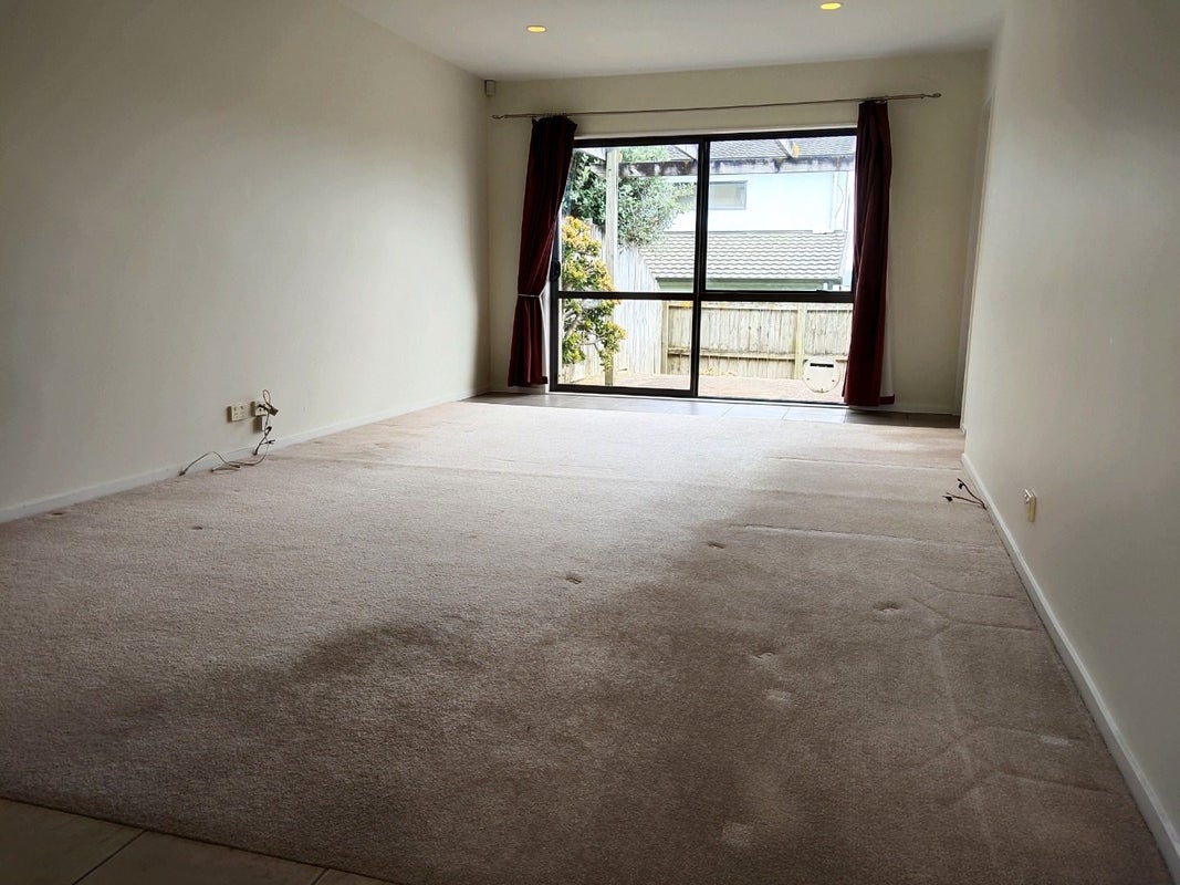 25 Spalding Rise, Golflands, Auckland - Carousel 2