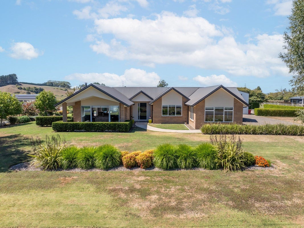 355 Inglefield Street, Pirongia, Te Awamutu - Carousel 1