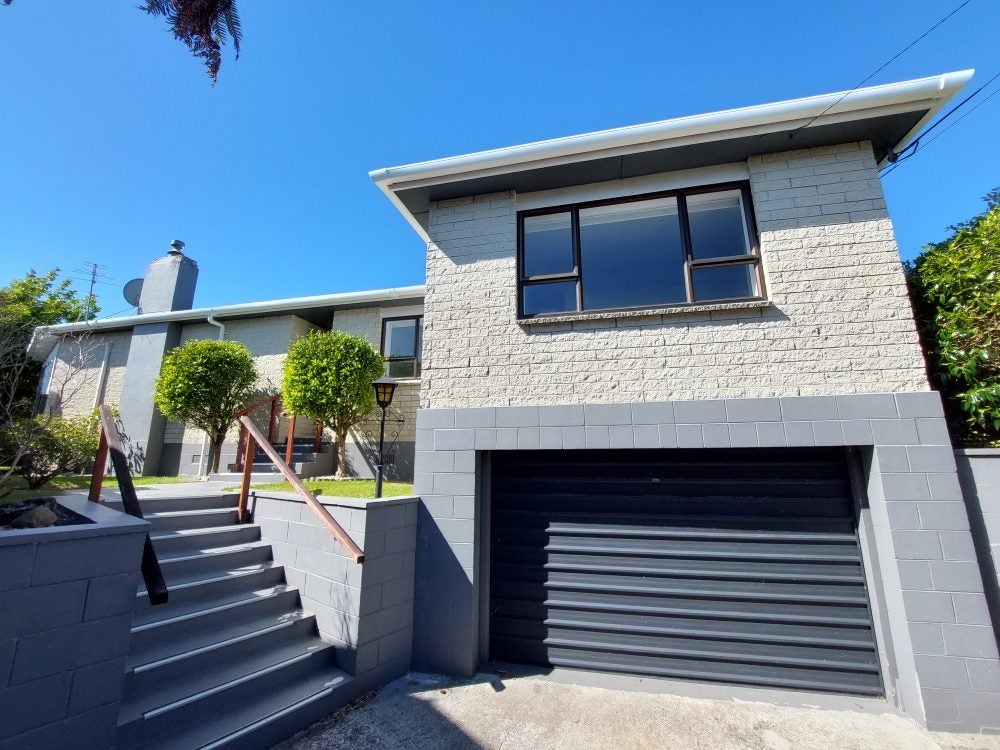 3 Barclay Street, Ferndale, New Plymouth - Carousel 1