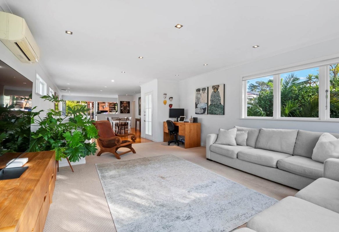 28 Alexander Avenue, Torbay, Auckland - Carousel 2