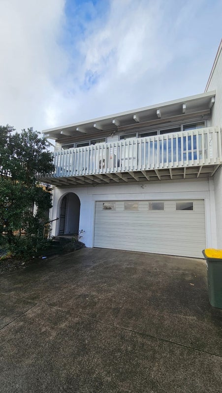 2/19 Westwell Road, Belmont, Auckland - Carousel 1