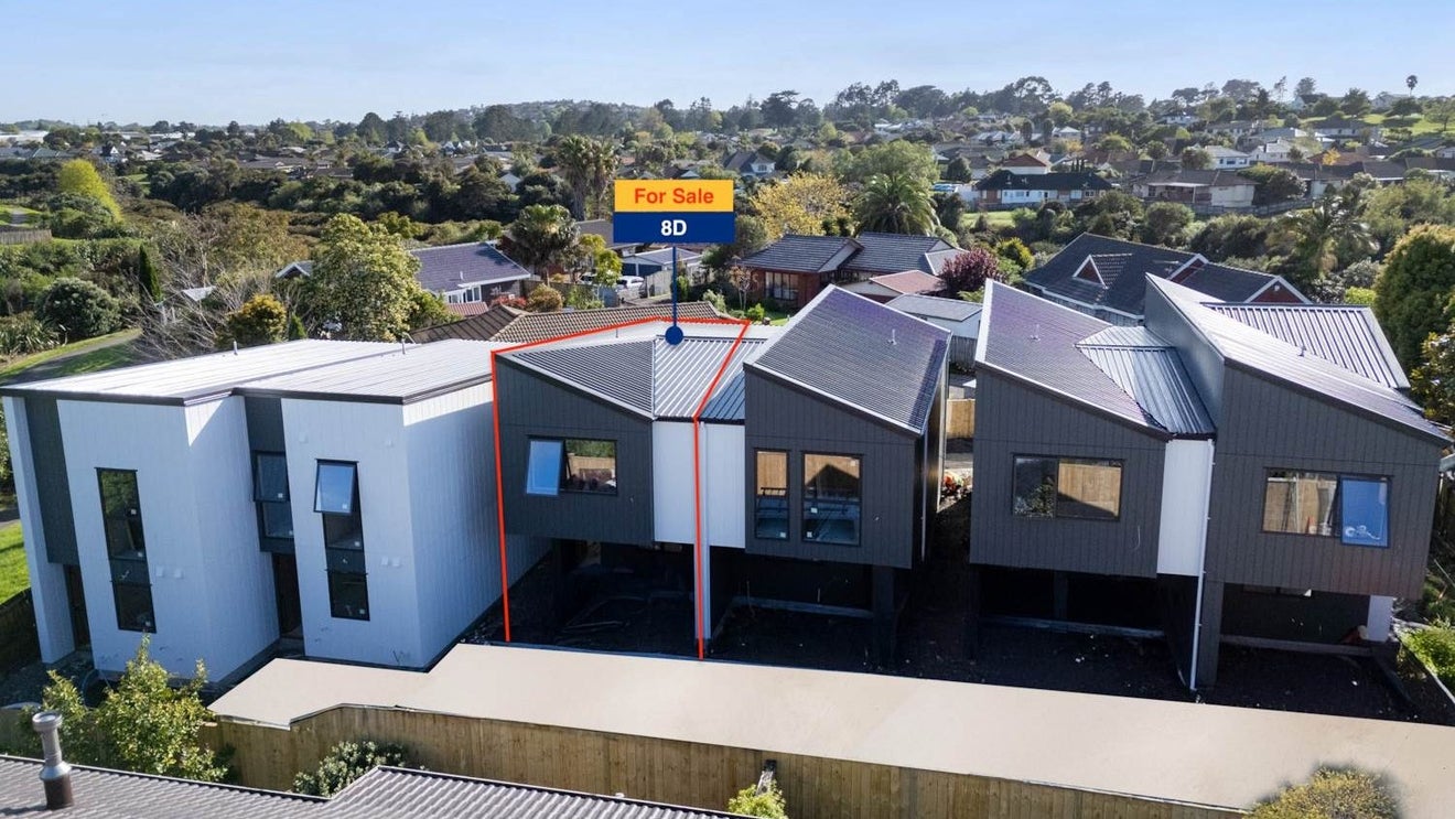 8D Nedlands Place, Burswood, Auckland - Carousel 1
