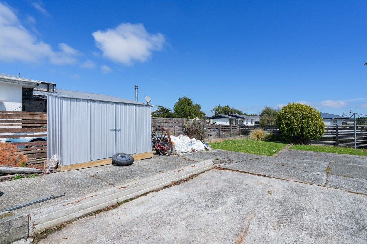 2 Burns Street, Kew, Invercargill - Carousel 11