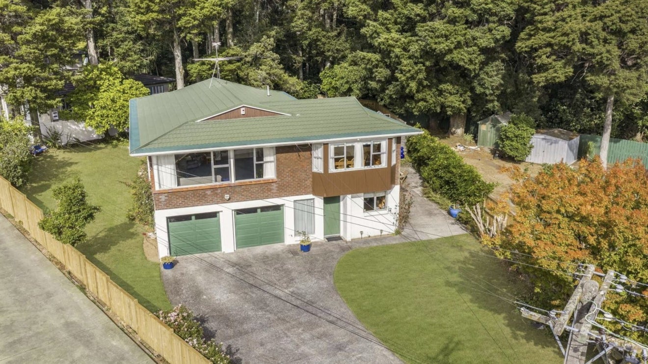 43 Kelvyn Grove, Hillpark, Auckland - Carousel 1