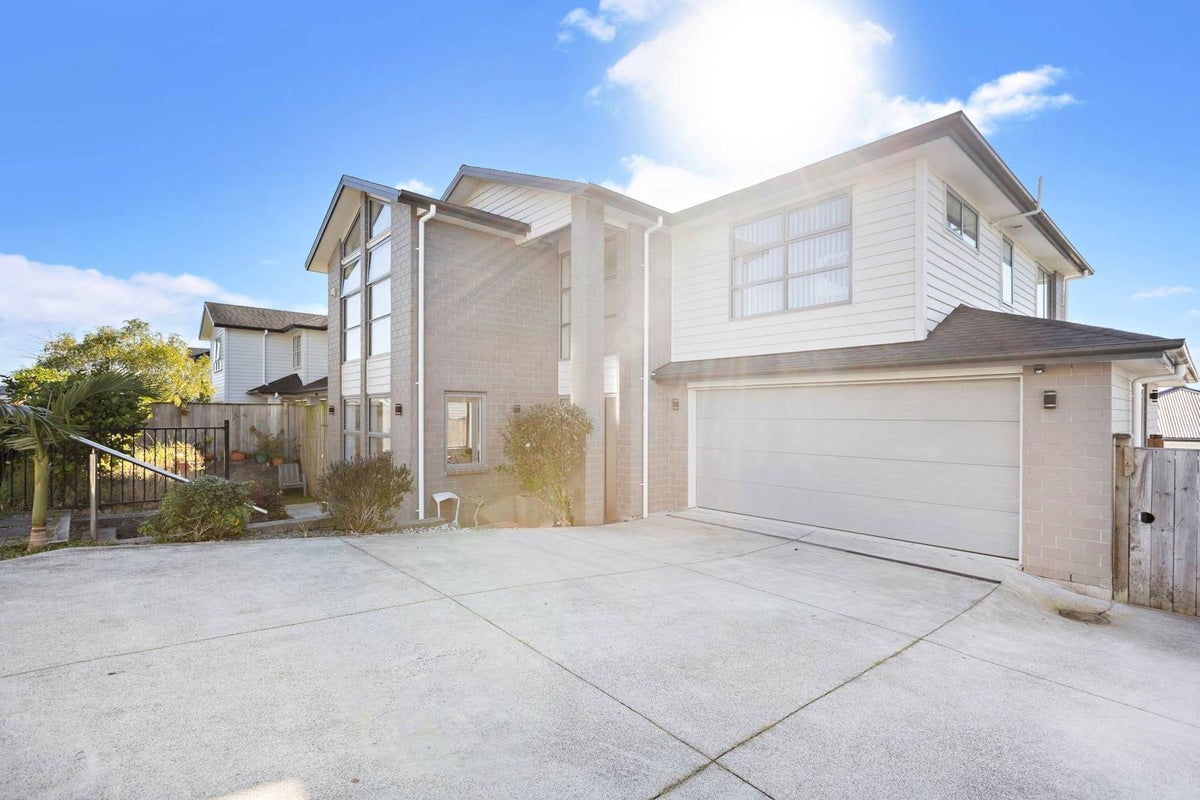 13 Mettam Drive , Swanson, Auckland - Carousel 2