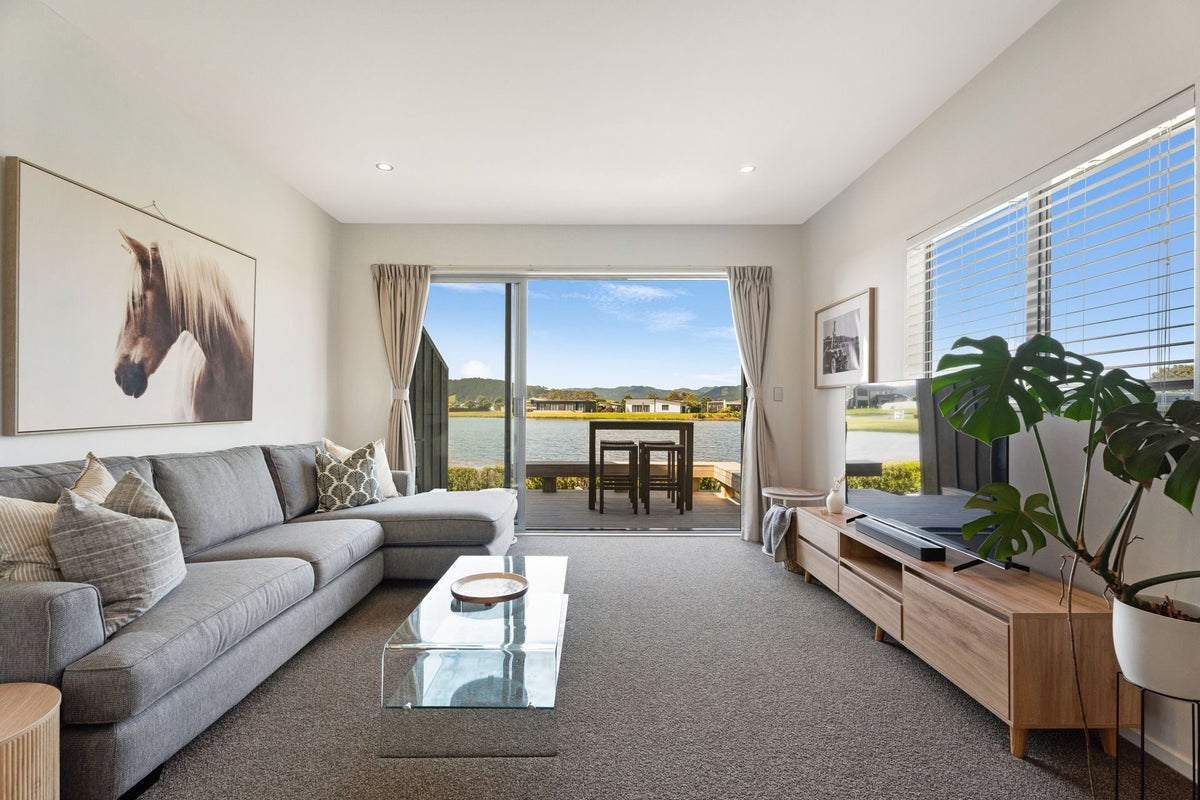 29/101 Harbour Drive, Matarangi, Whitianga - Carousel 2
