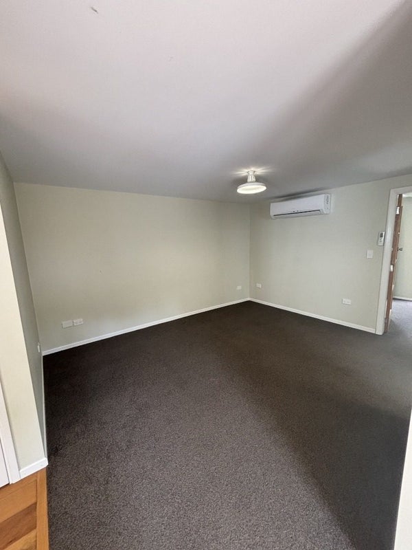52 Melrose Road, Island Bay, Wellington - Carousel 2