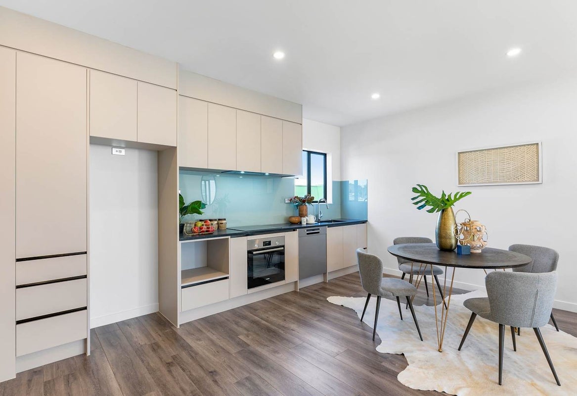121F Sycamore Drive, Sunnynook, Auckland - Carousel 2