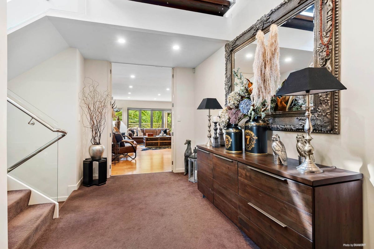 13 Aberley Road, Schnapper Rock, Auckland - Carousel 2