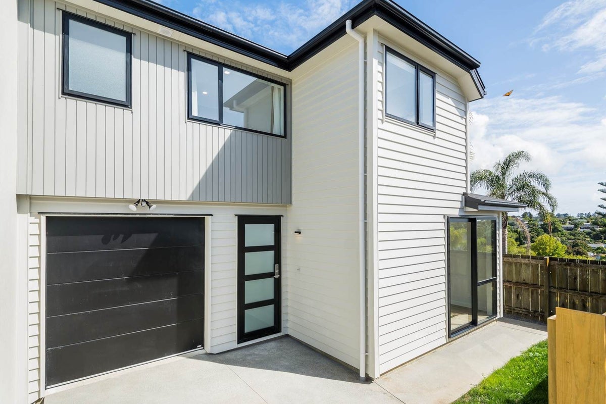 1F Nor'East Drive, Northcross, Auckland - Carousel 1
