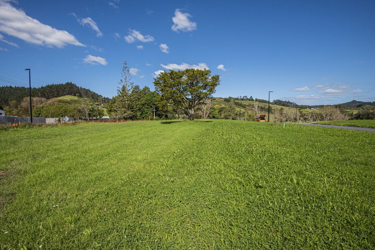 4 Frangipani Close, Glenbervie, Whangarei - Carousel 2